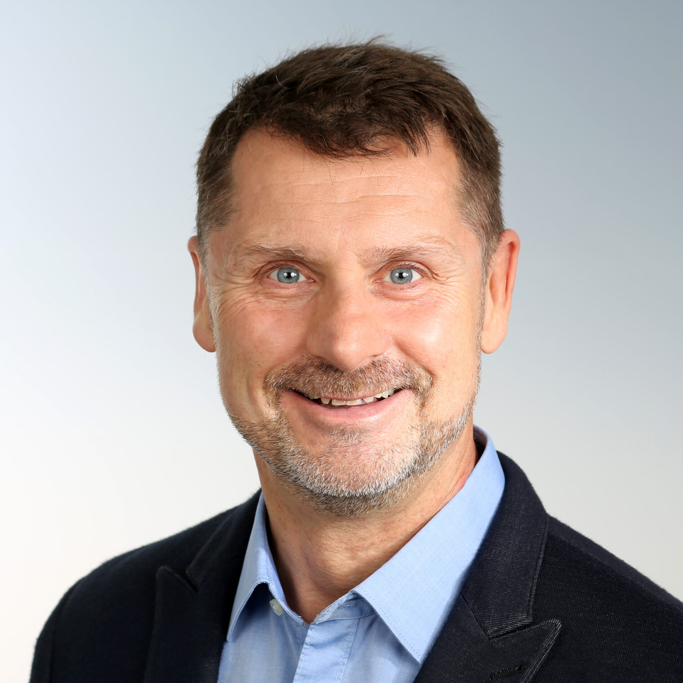 Eckehart Schöll